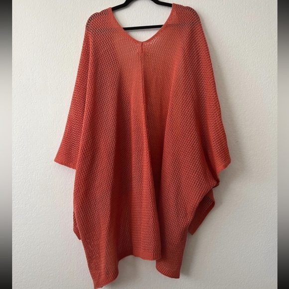 Universal thread poncho - Picture 2 of 4